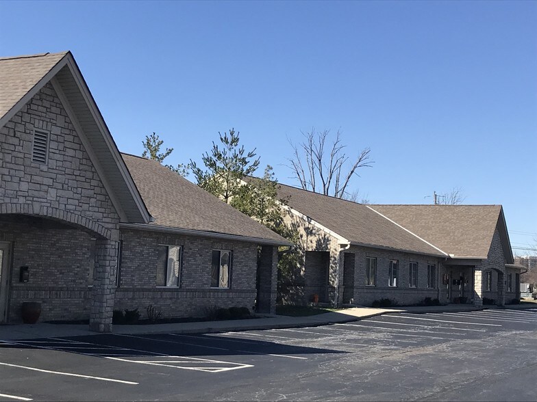 11877 Mason Montgomery Rd, Cincinnati, OH for sale - Building Photo - Image 1 of 1