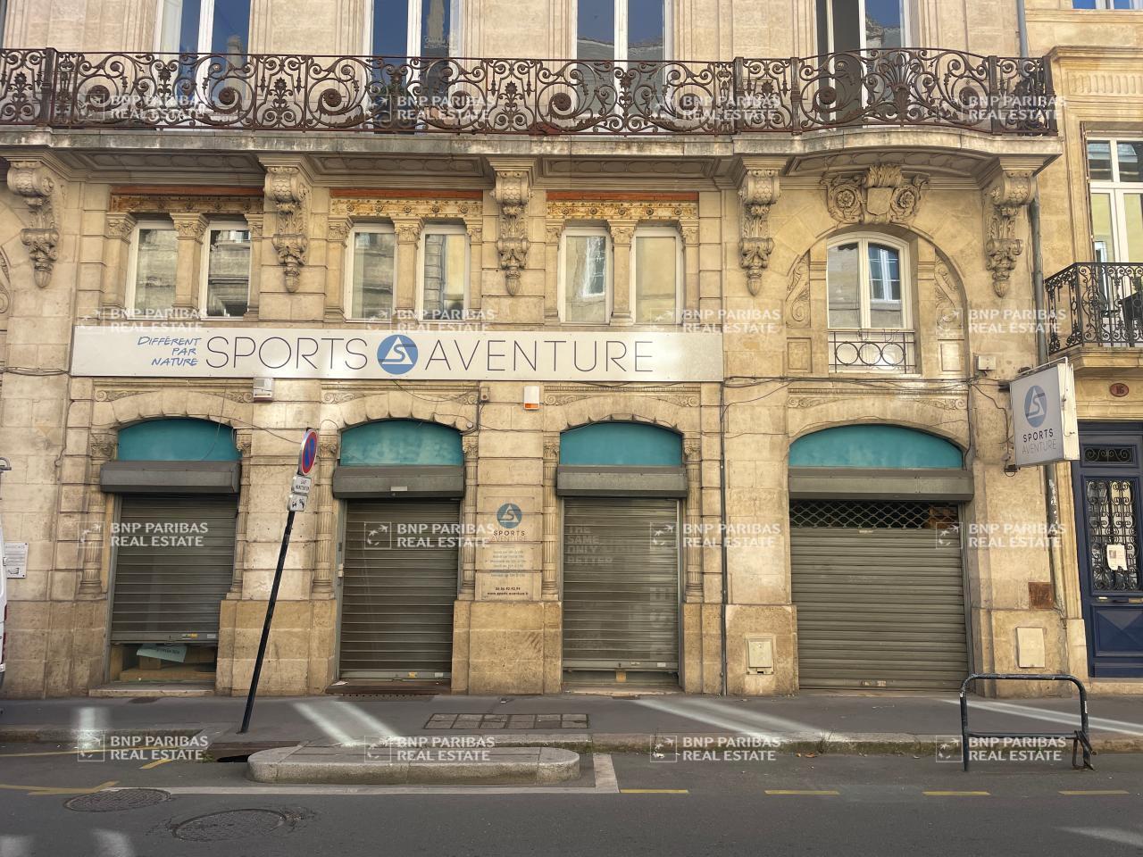 Flex in Bordeaux for sale Building Photo- Image 1 of 8