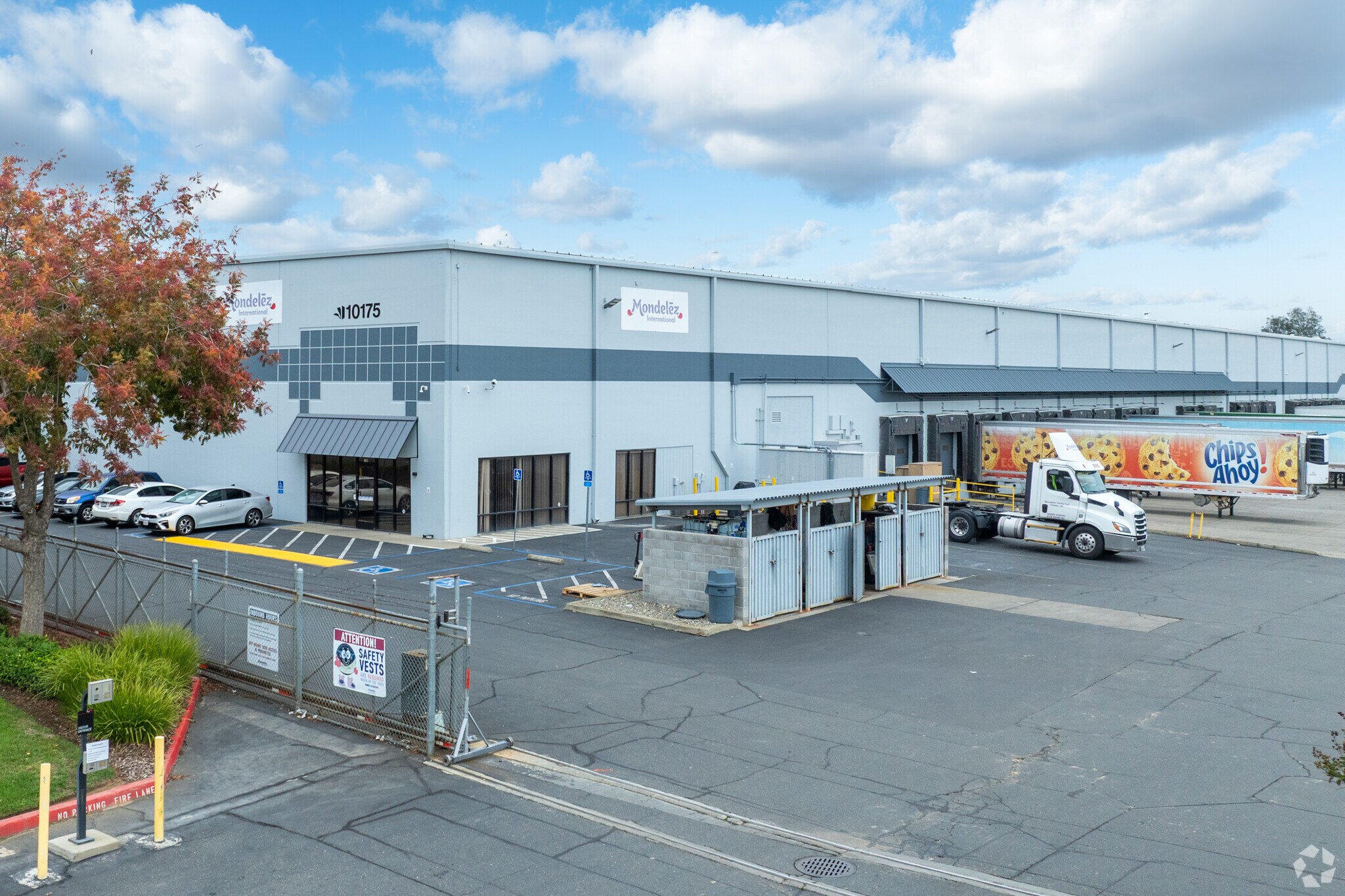 10175 Iron Rock Way, Elk Grove, CA for sale Primary Photo- Image 1 of 1