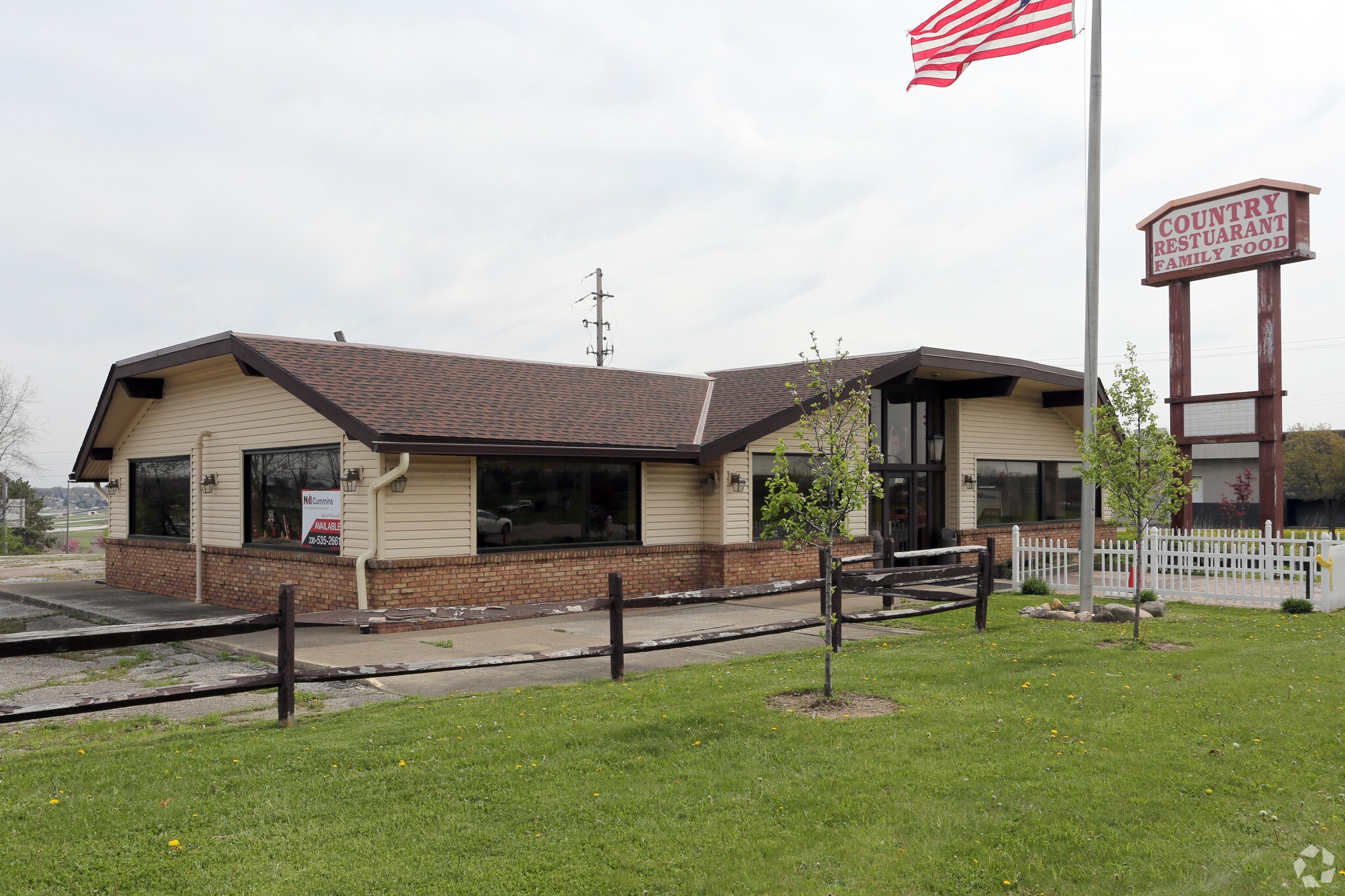 1245 E Waterloo Rd, Akron, OH for sale Primary Photo- Image 1 of 1