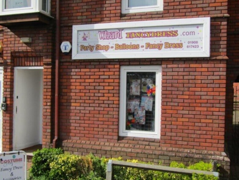 14 The Green, Newport Pagnell for lease - Building Photo - Image 2 of 3