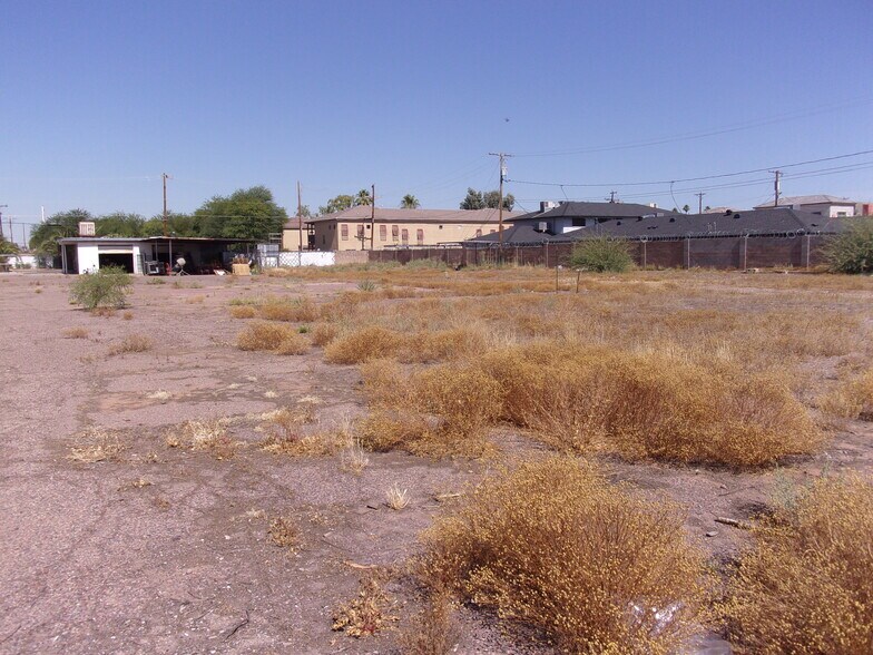 2920 38th st, Phoenix, AZ for sale - Building Photo - Image 2 of 6