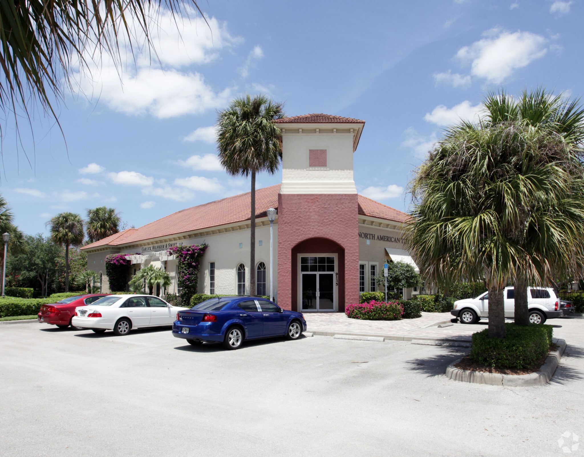 9115 Corsea del Fontana Way, Naples, FL for sale Primary Photo- Image 1 of 3