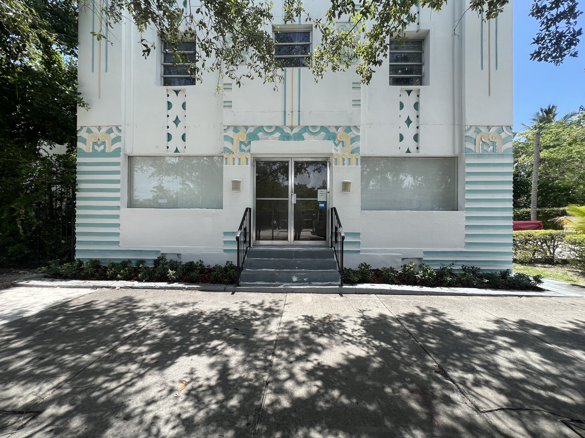 8413 Biscayne blvd, Miami, FL for lease Building Photo- Image 1 of 19