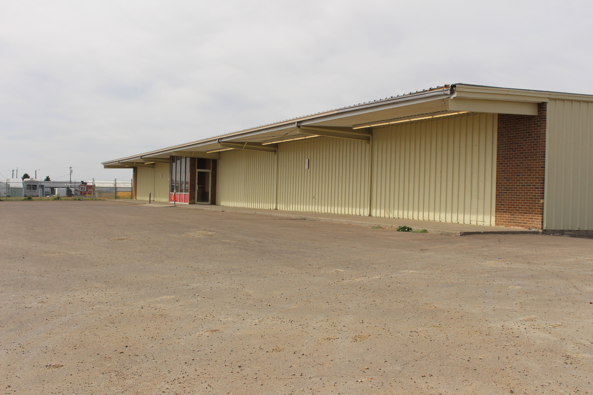 1401 25th Ave, Black Eagle, MT for lease Primary Photo- Image 1 of 11