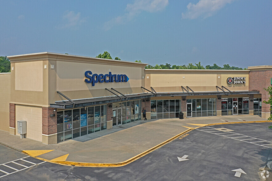 360-430 E Hanes Mill Rd, Winston-Salem, NC for lease - Building Photo - Image 3 of 21