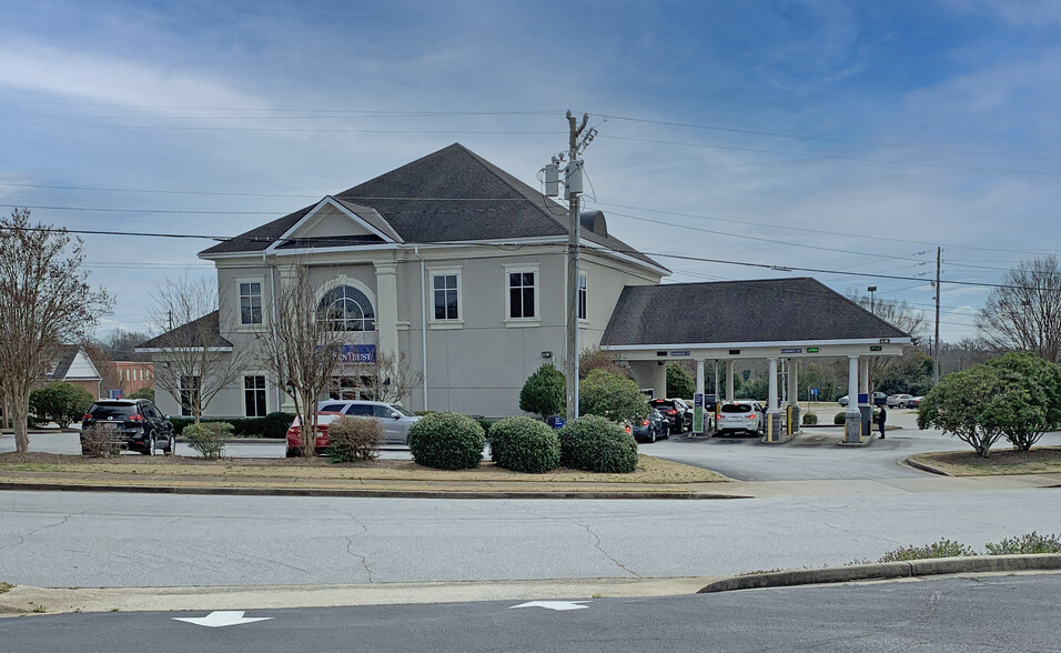 350 E Henry St, Spartanburg, SC for sale - Building Photo - Image 2 of 4