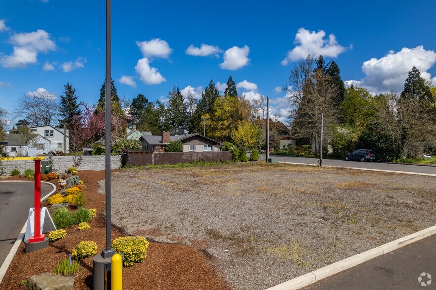 650 Main St E, Monmouth, OR 97361 Retail for Lease