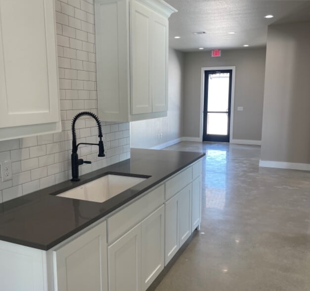 109 Nxne Dr, Hutto, TX for lease - Building Photo - Image 3 of 10