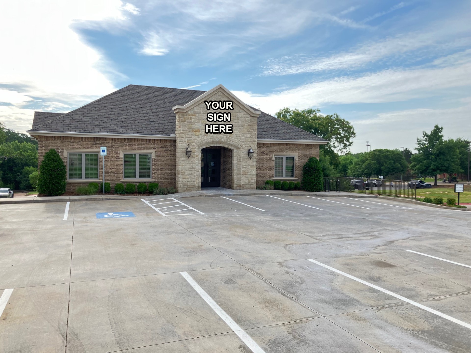 1008 S Bryant Ave, Edmond, OK for lease Building Photo- Image 1 of 11