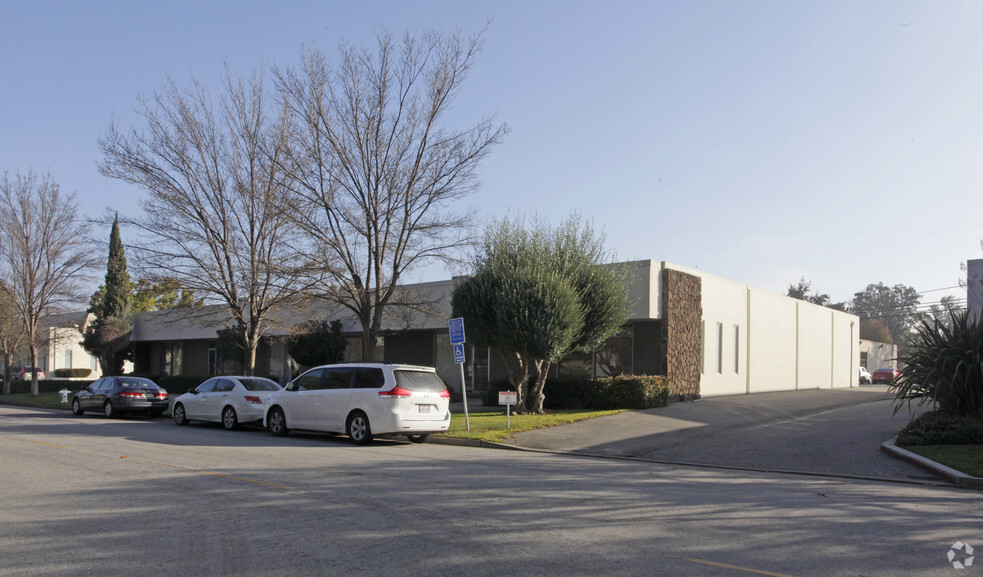 730-734 N Pastoria Ave, Sunnyvale, CA for lease - Primary Photo - Image 1 of 4