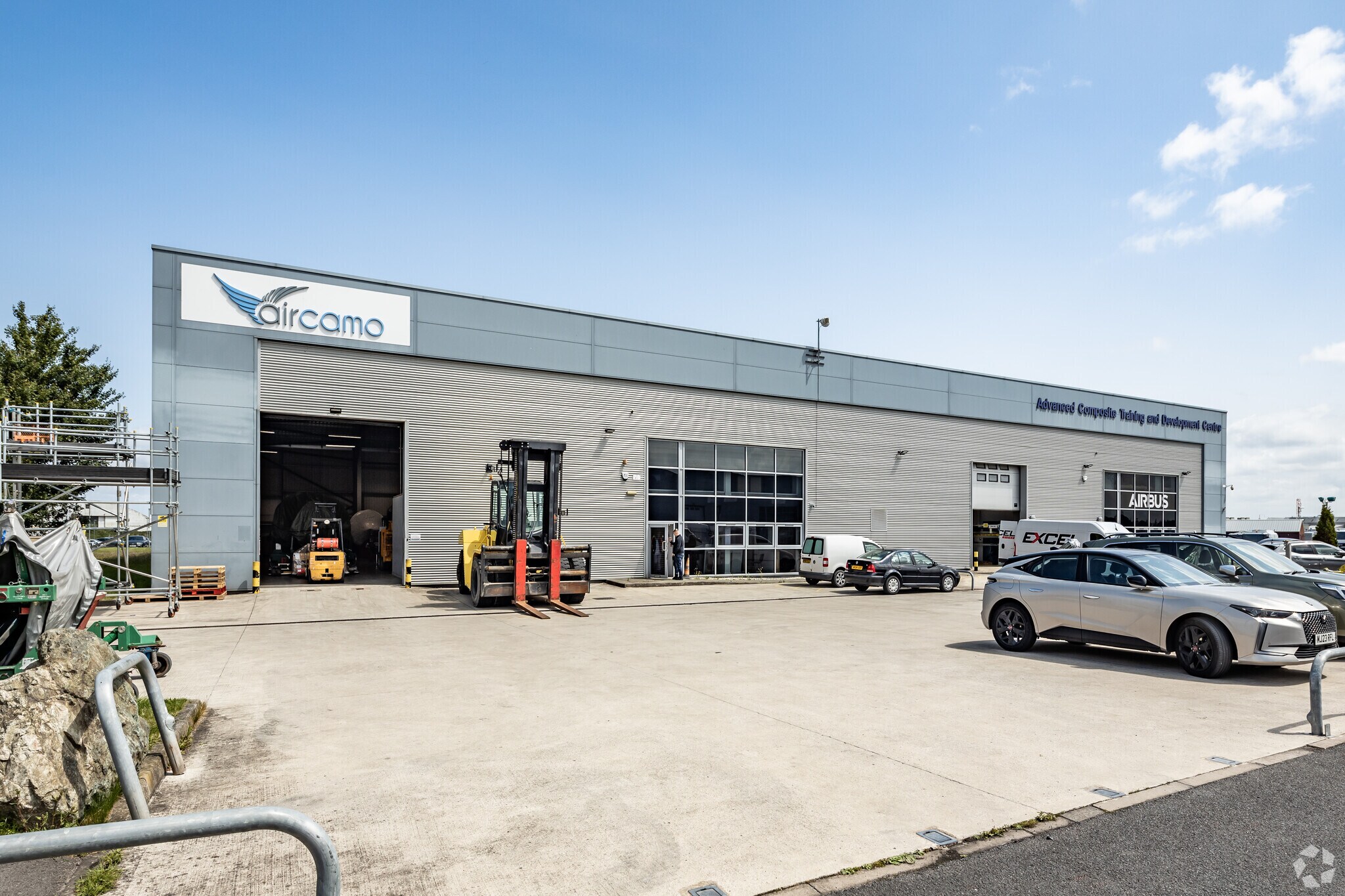 Manor Ln, Deeside for lease Building Photo- Image 1 of 7