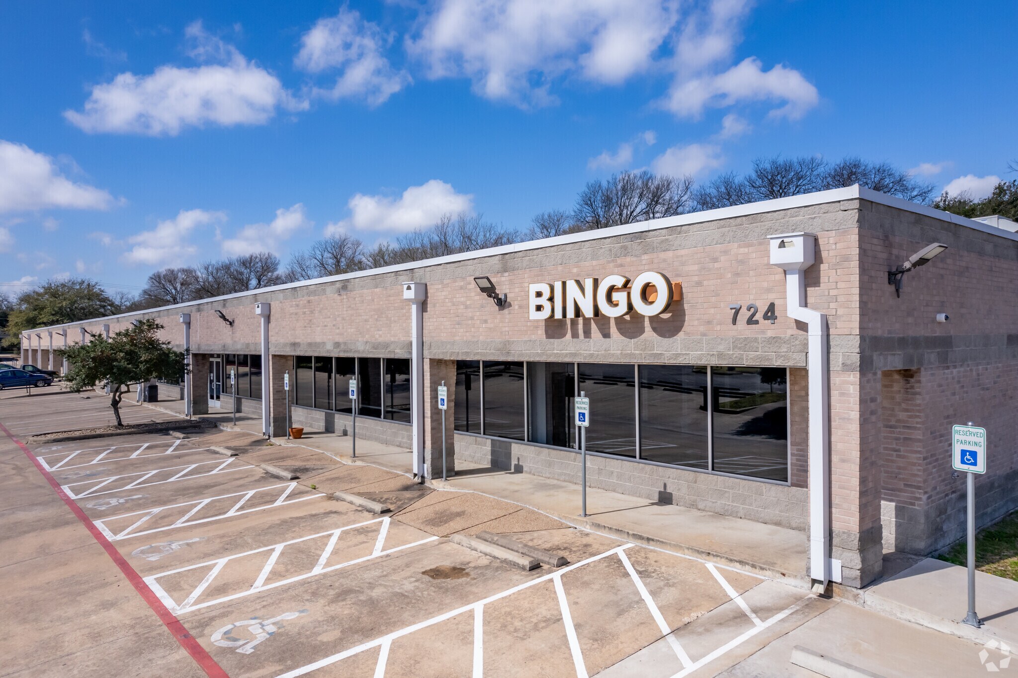724 Eberhart Ln, Austin, TX for sale Building Photo- Image 1 of 1