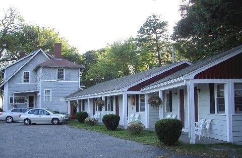 825 SCENIC Hwy  