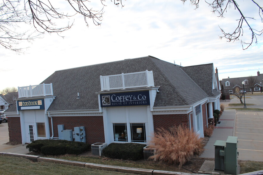 3530 Village Dr, Lincoln, NE for lease - Building Photo - Image 3 of 3