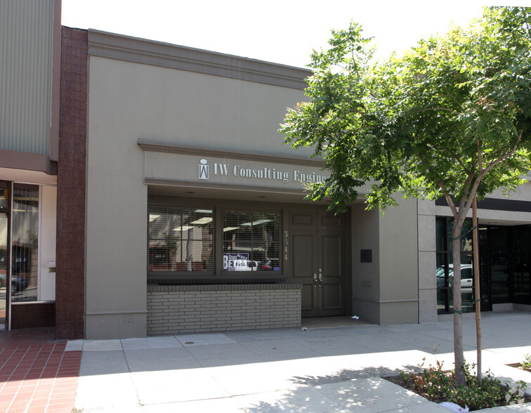 3544 University Ave, Riverside, CA for lease - Building Photo - Image 1 of 3