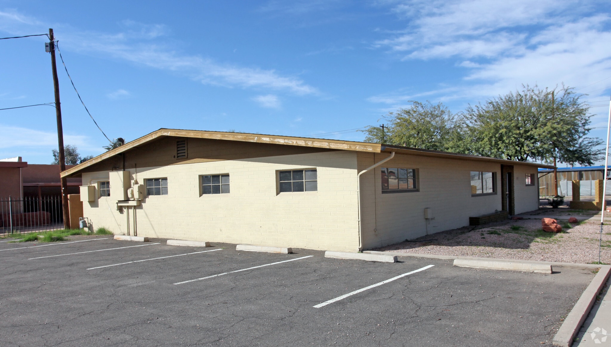 263 W 3rd Pl, Mesa, AZ for lease Primary Photo- Image 1 of 7