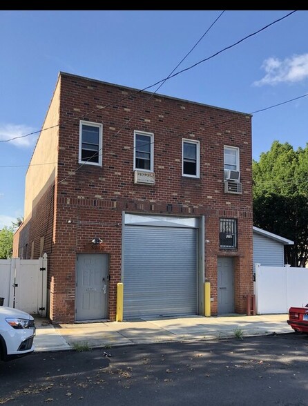 5912 57th Dr, Maspeth, NY for sale - Building Photo - Image 1 of 1