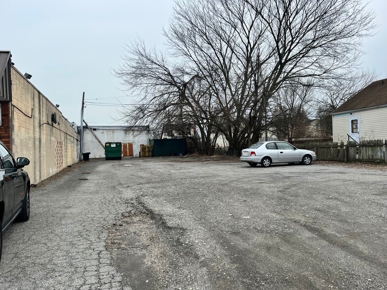 2701 North Point Rd, Baltimore, MD for sale - Building Photo - Image 3 of 4