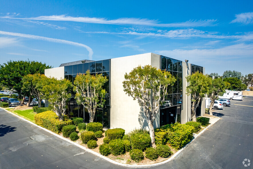 350 S Crenshaw Blvd, Torrance, CA for lease - Building Photo - Image 1 of 30