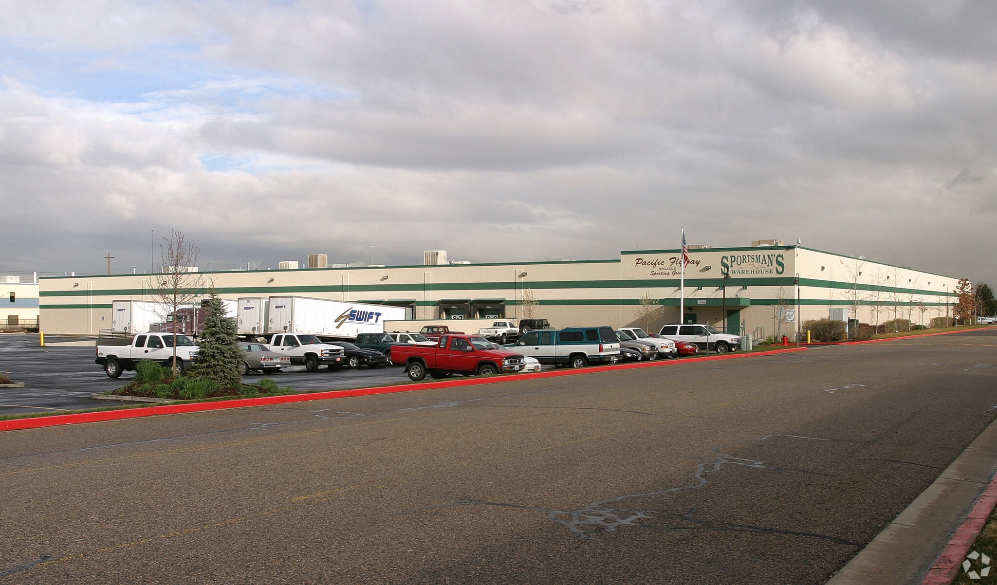 7036 S High Tech Dr, Midvale, UT 84047 Industrial for Lease