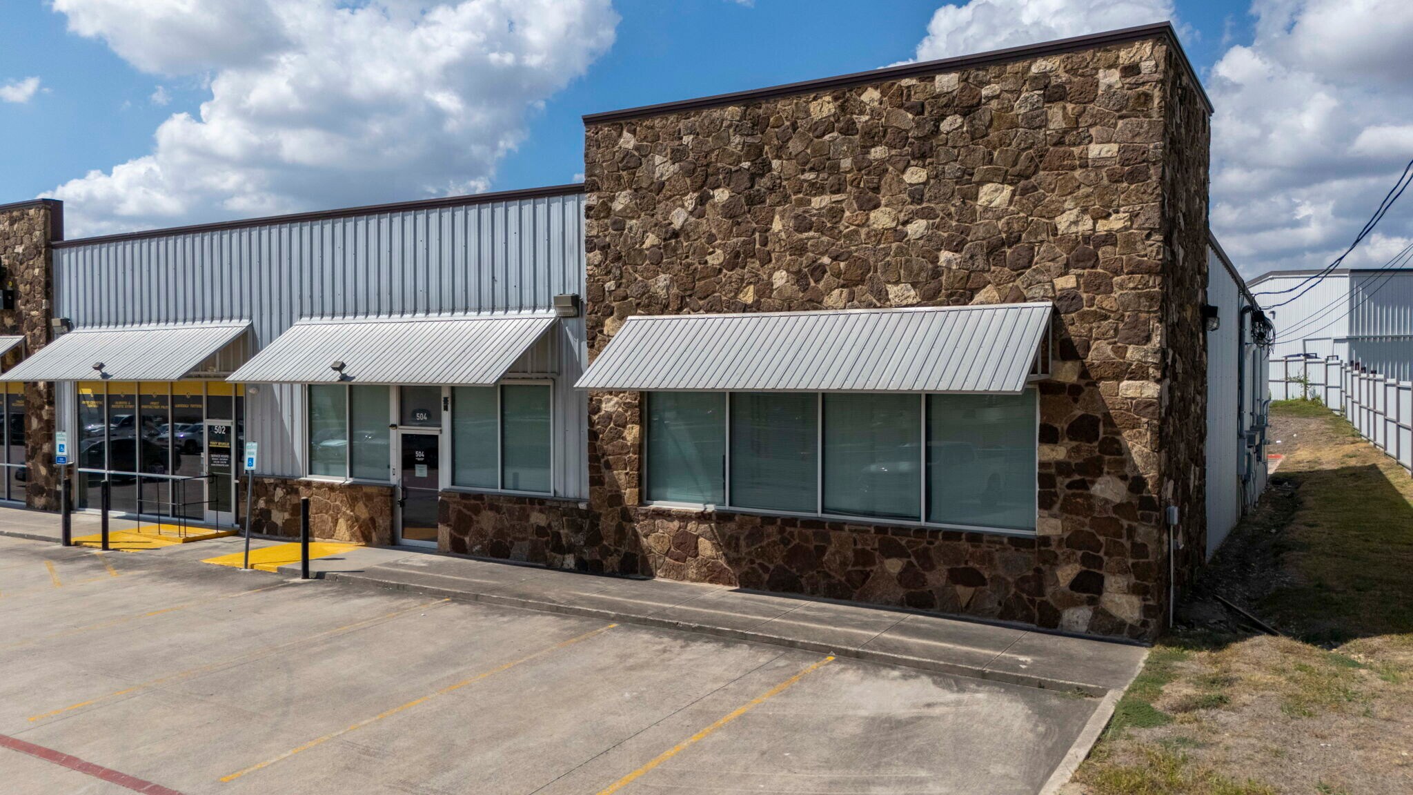 118 Trademark Dr, Buda, TX for lease Building Photo- Image 1 of 13