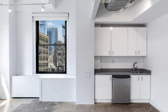 1001 6th Ave, New York, NY for lease Interior Photo- Image 2 of 5