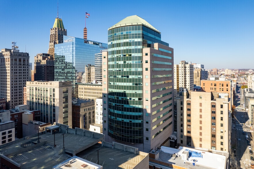 217 E Redwood St, Baltimore, MD for lease - Building Photo - Image 1 of 7