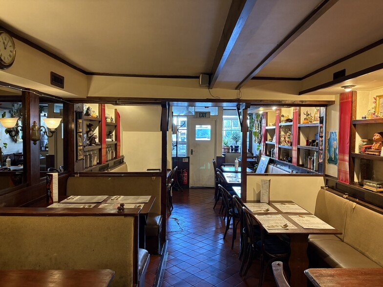 13 Boyces St, Brighton for sale - Building Photo - Image 2 of 6