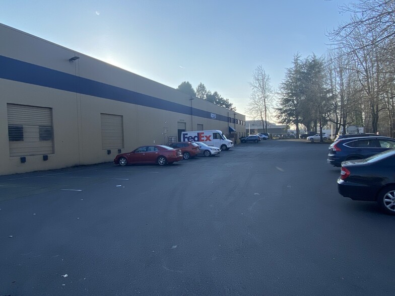 6136 NE 87th Ave, Portland, OR for lease - Building Photo - Image 2 of 3