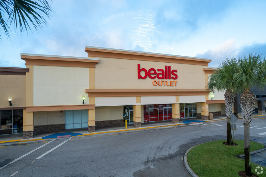 145 E Semoran Blvd, Casselberry, FL for lease - Building Photo - Image 1 of 5