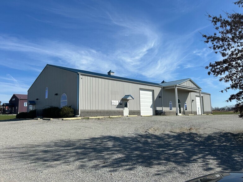 160 Iroquois Trl, Bloomfield, KY for sale - Building Photo - Image 1 of 1