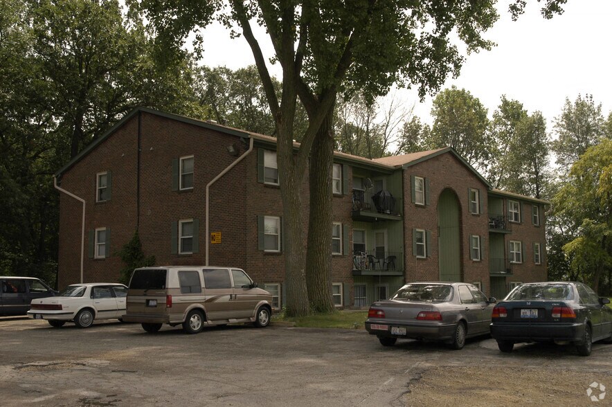 1603 Reckinger Rd, Aurora, IL for sale - Primary Photo - Image 1 of 1