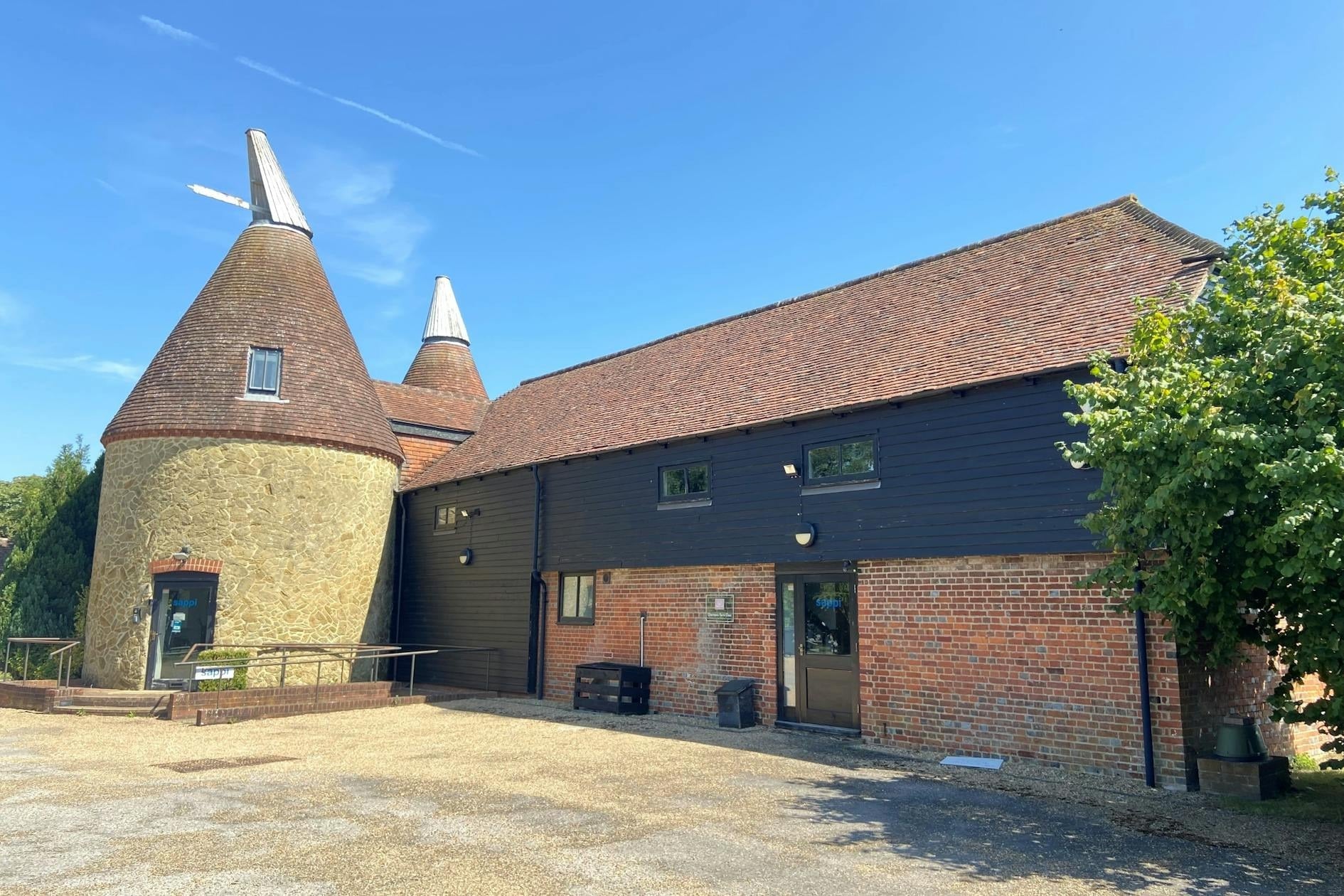 Squerryes Oast, Beggars Ln, Westerham for lease Building Photo- Image 1 of 4