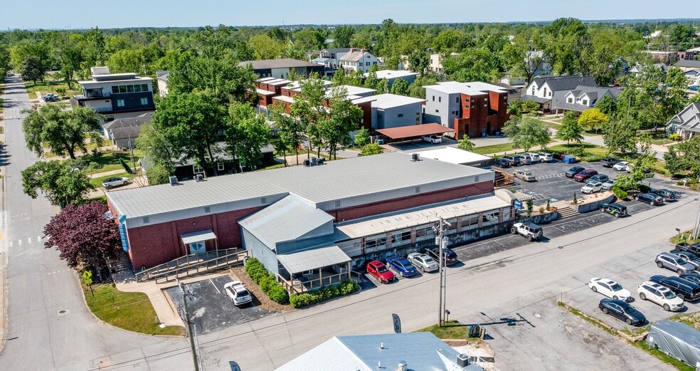 406 SE 5th St, Bentonville, AR for sale - Building Photo - Image 1 of 13