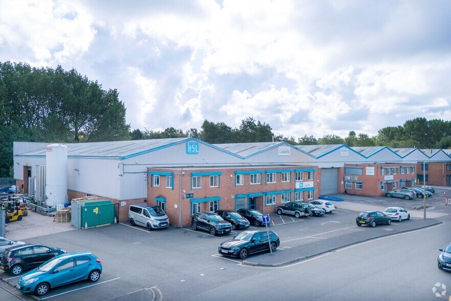 Mill Race Ln, Stourbridge for lease - Building Photo - Image 1 of 2