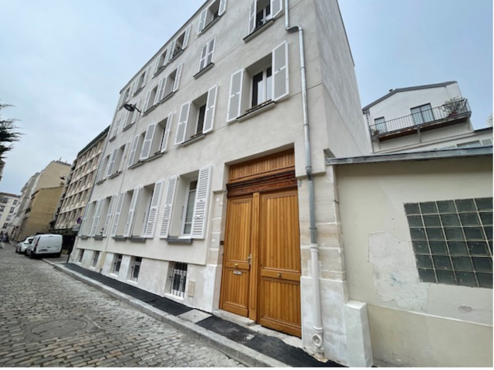 6 Villa Saint-Jacques, Paris for sale Building Photo- Image 1 of 17