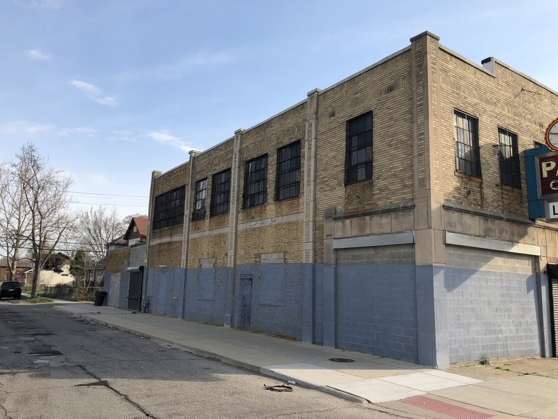 14801 Kercheval St, Detroit, MI for sale - Building Photo - Image 2 of 2