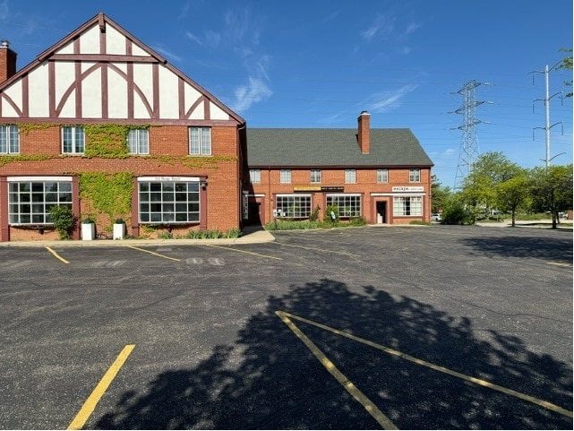 314-322 Happ Rd, Northfield, IL for lease - Building Photo - Image 2 of 4