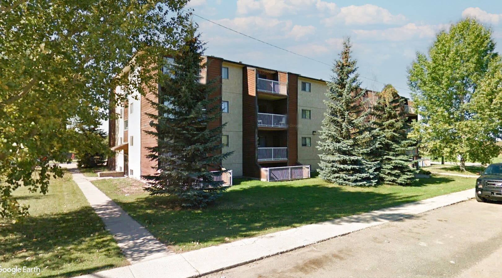 9814 99 St, Lac La Biche, AB T0A 2C0