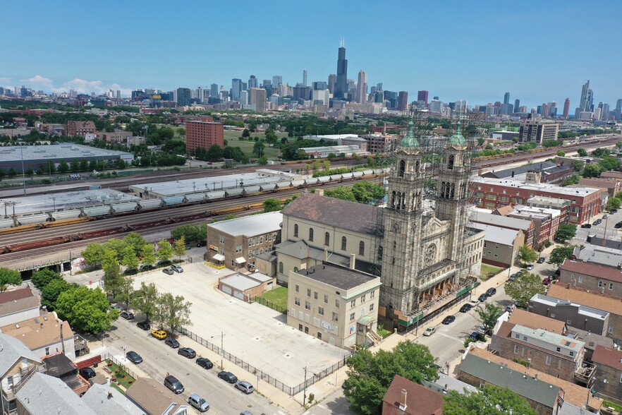 1650 W 17th St, Chicago, IL for sale - Building Photo - Image 1 of 11