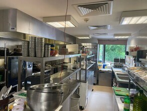 32 Hughenden Rd, Glasgow for lease Interior Photo- Image 2 of 12