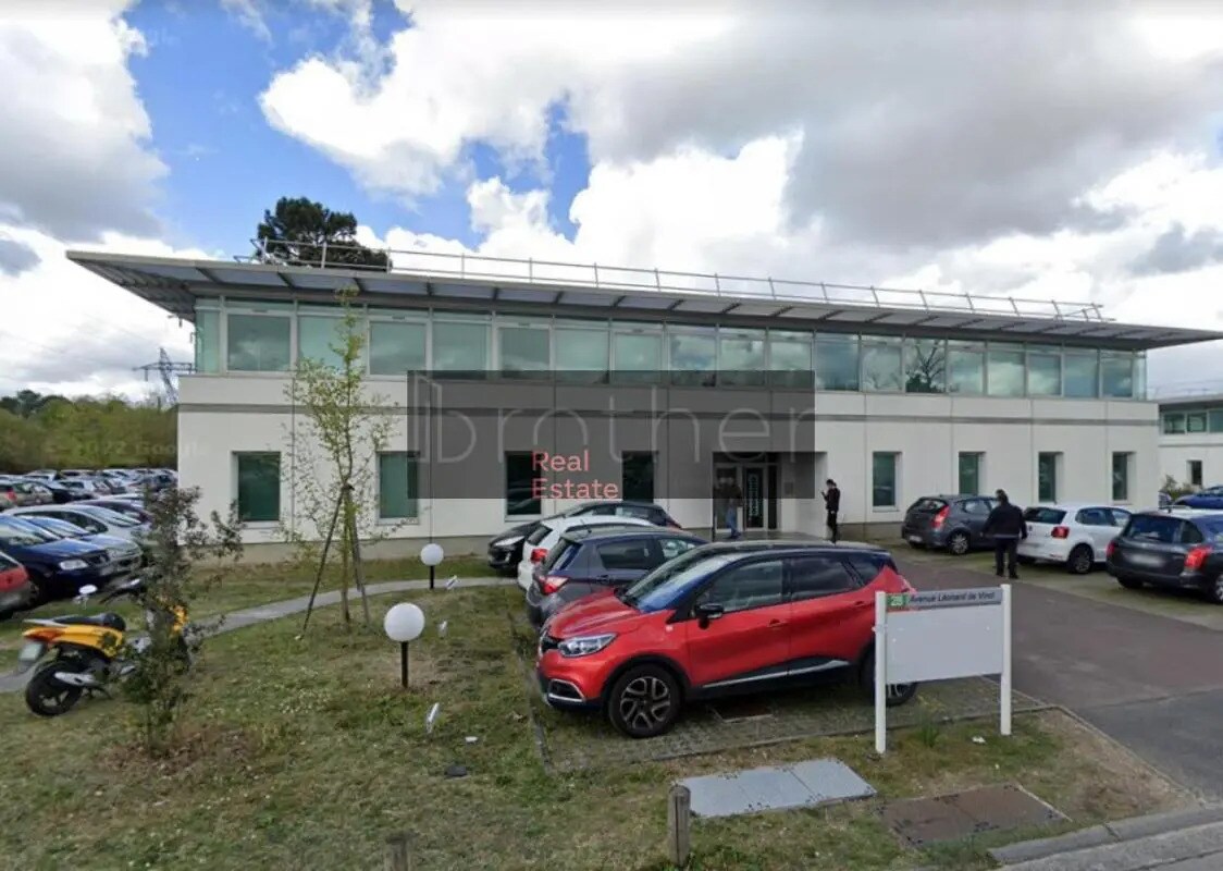 Office in Pessac for lease Building Photo- Image 1 of 3
