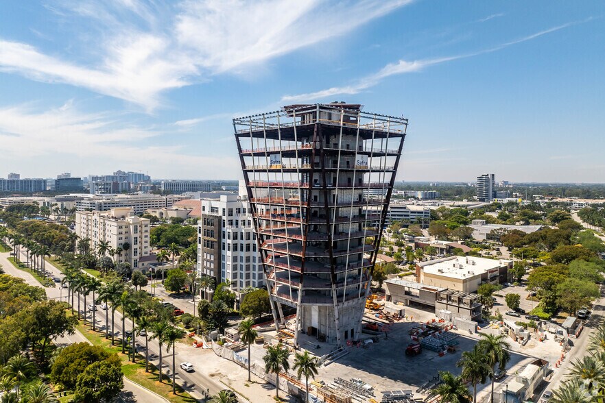 3050 Aventura Blvd, Aventura, FL for lease - Primary Photo - Image 1 of 2