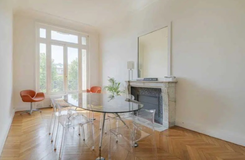 Boulevard Des Invalides, Paris for lease Interior Photo- Image 1 of 7