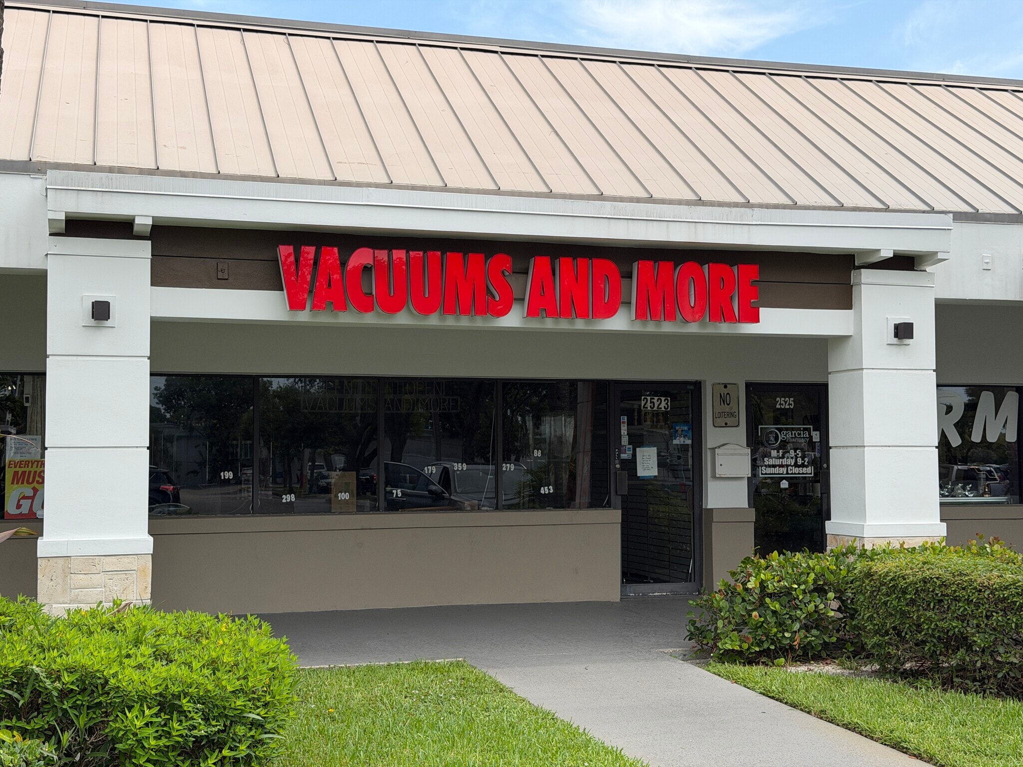 2501-2565 N Dixie Hwy, Lake Worth, FL for lease Interior Photo- Image 1 of 5