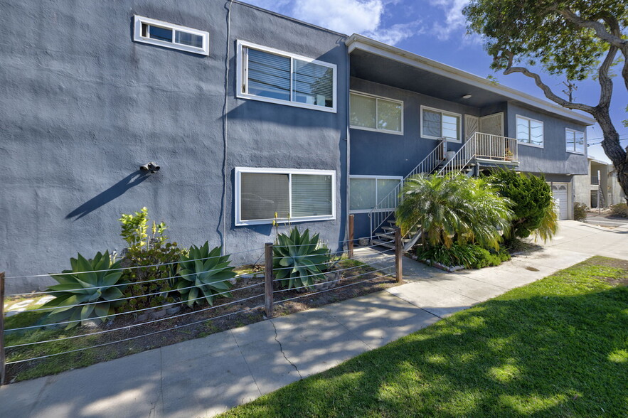 1300 Agate St, Redondo Beach, CA for sale - Building Photo - Image 3 of 8