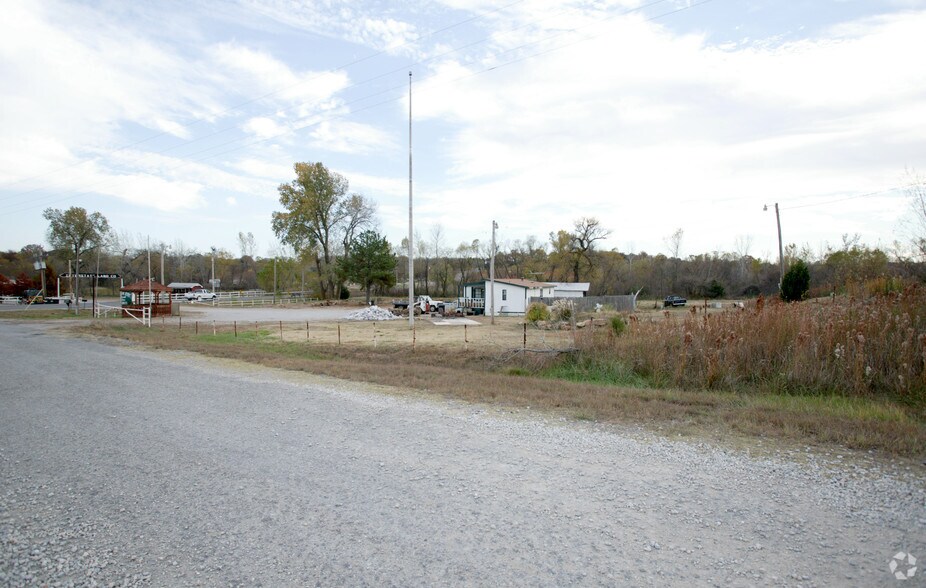 5221 S Anderson Rd, Oklahoma City, OK for sale - Primary Photo - Image 3 of 3