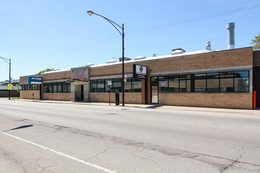 49004906 N Elston Ave, Chicago, IL 60630