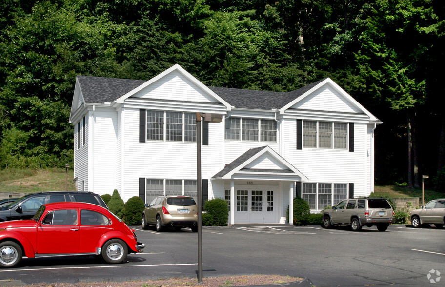 883 Hopmeadow St, Simsbury, CT for lease - Building Photo - Image 3 of 6